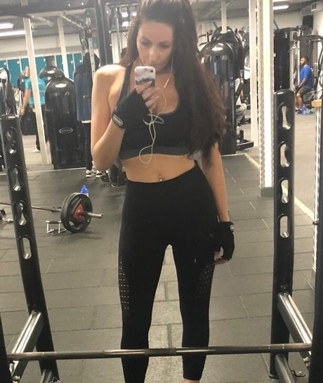 Lauren Boobs