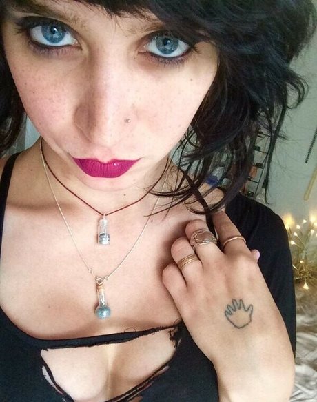 Photo nue de fuite OnlyFans de Adi Lockheart