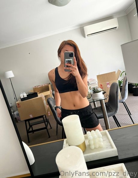 Photo nue de fuite OnlyFans de Pzzdrey
