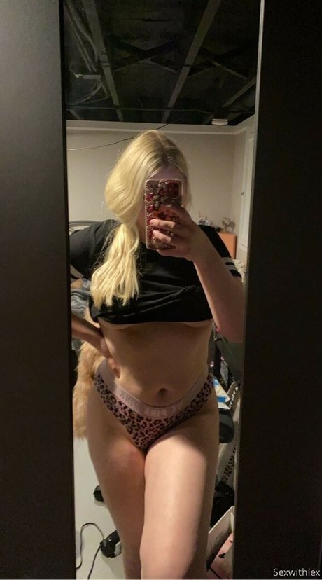 Photo nue de fuite OnlyFans de Sexwithlex