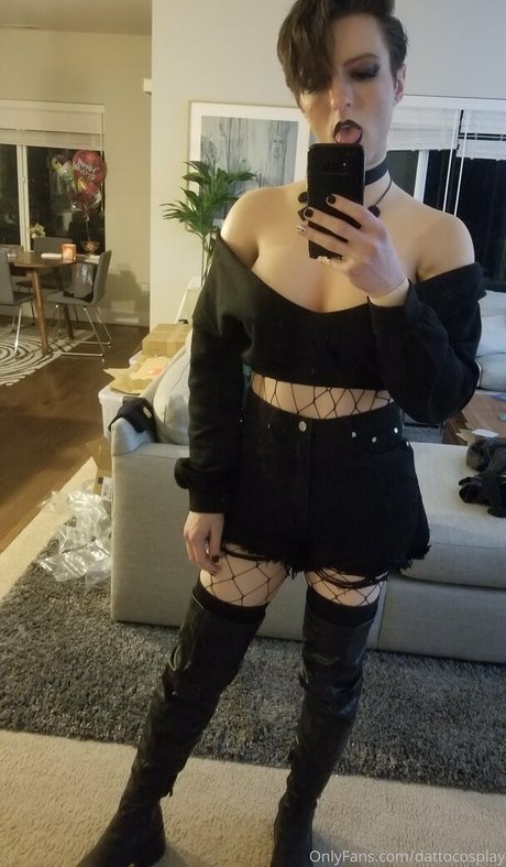 Photo nue de fuite OnlyFans de Dattocosplay