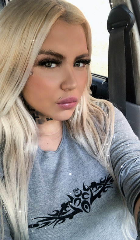 Photo nue de fuite OnlyFans de Mrandmrsjewels