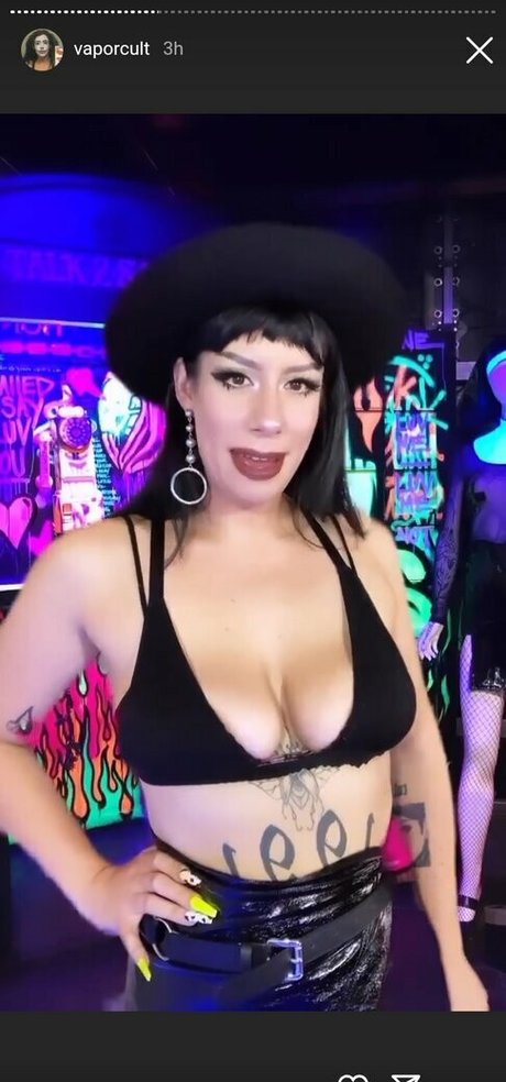 Photo nue de fuite OnlyFans de Gothkaren