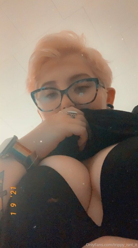 Photo nue de fuite OnlyFans de Trippyisntit