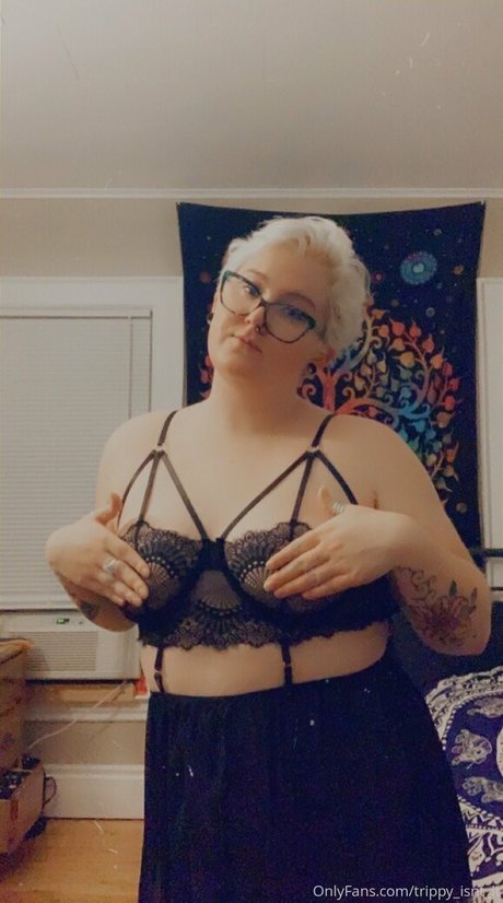 Photo nue de fuite OnlyFans de Trippyisntit