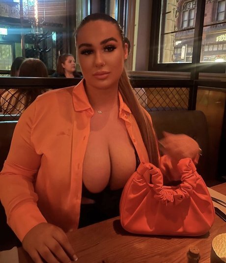 Photo nue de fuite OnlyFans de Caitlinn G