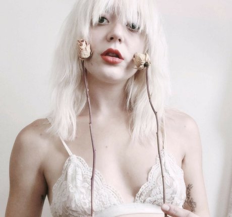 Photo nue de fuite OnlyFans de Alittlevampy