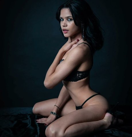 Photo nue de fuite OnlyFans de Scarletsblade