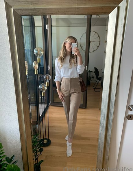 Photo nue de fuite OnlyFans de Lushlifee