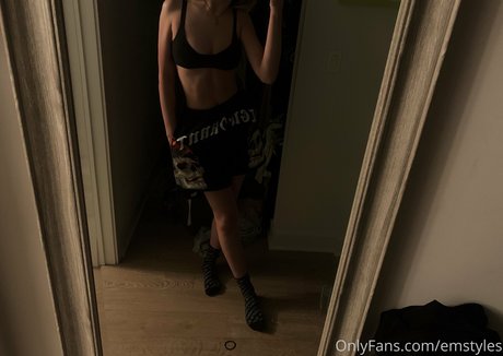 Dressupblondie