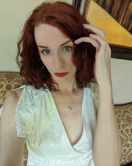 Photo nue de fuite OnlyFans de Faye Holloway