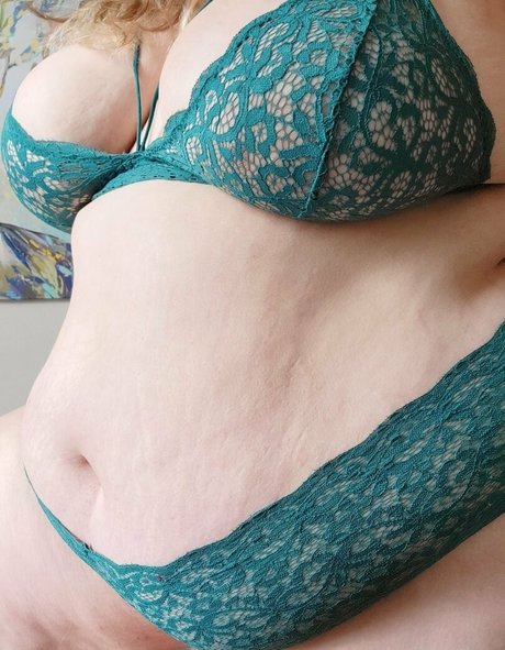 Cassievalentine96