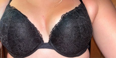 Photo nue de fuite OnlyFans de Lmaoitsry