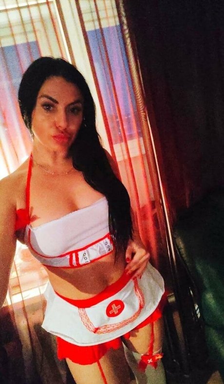Photo nue de fuite OnlyFans de Alenanikitina