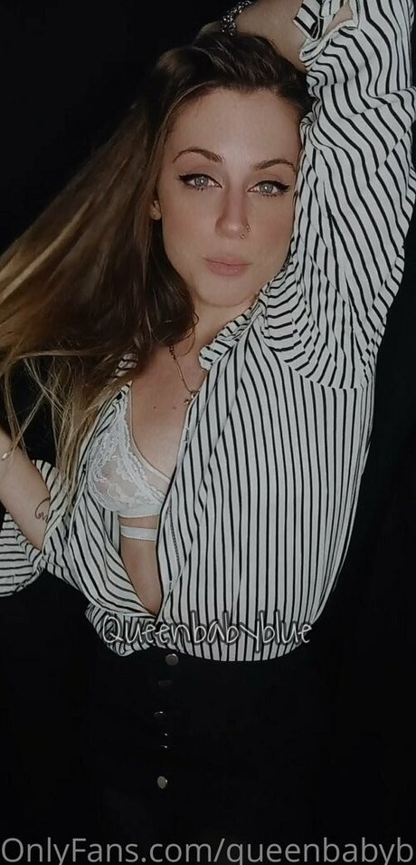 Photo nue de fuite OnlyFans de Queenbabybluee
