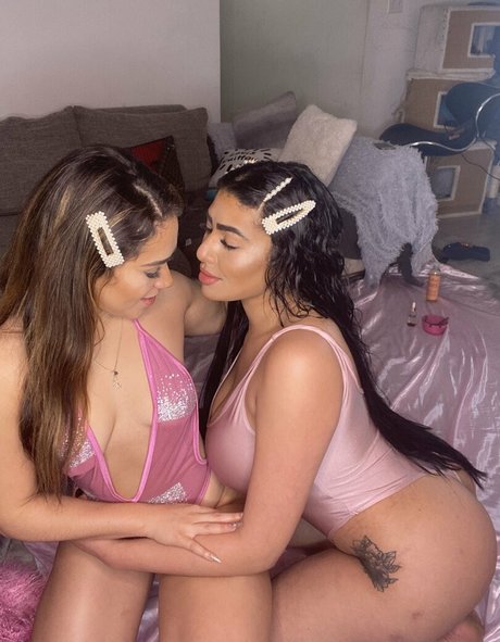 Photo nue de fuite OnlyFans de Playgirlcarli18