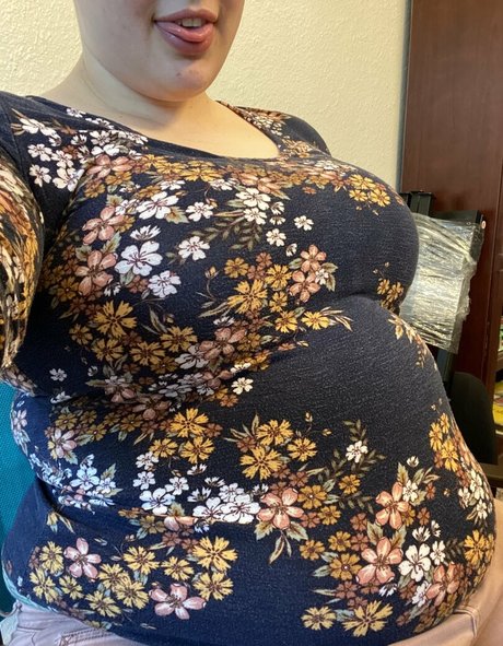 Photo nue de fuite OnlyFans de Tummygrow
