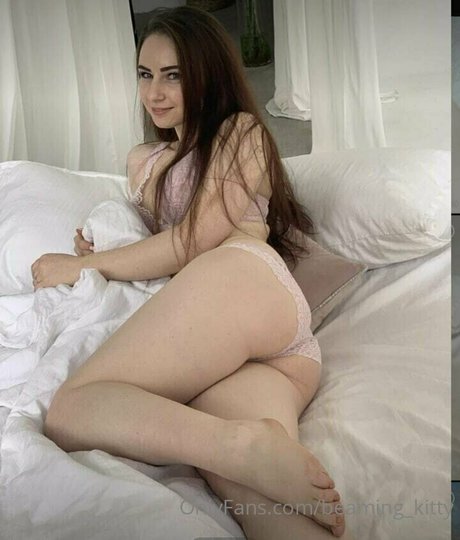 Photo nue de fuite OnlyFans de Beamingkitty