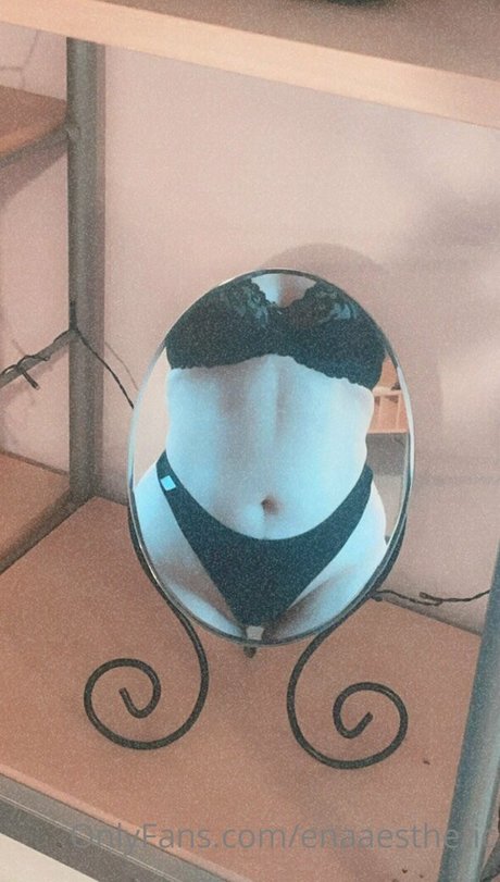 Photo nue de fuite OnlyFans de Enaaesthetic