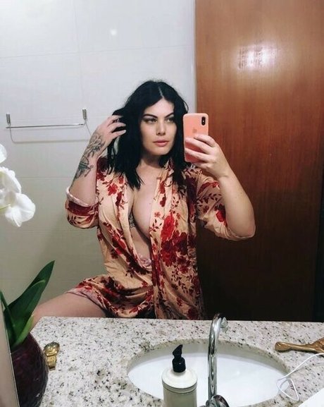 Photo nue de fuite OnlyFans de Esmeralda Grieco