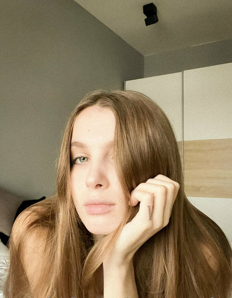 Photo nue de fuite OnlyFans de Loveyousonsonfree