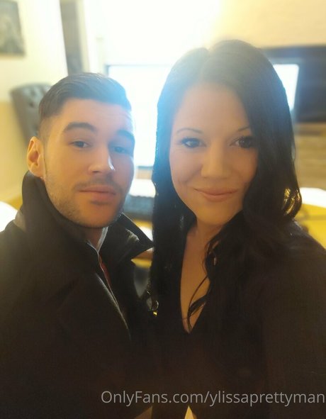 Photo nue de fuite OnlyFans de Ylissaprettymanfree