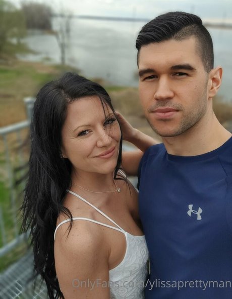 Photo nue de fuite OnlyFans de Ylissaprettymanfree
