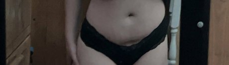 Photo nue de fuite OnlyFans de Saturnsssecret