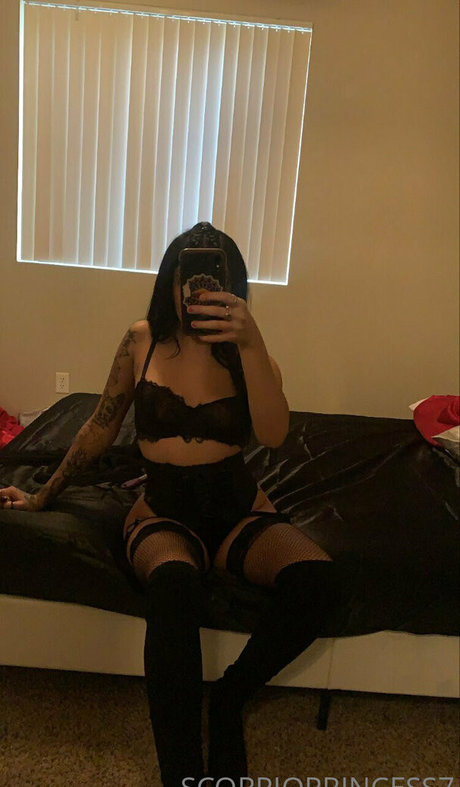 Photo nue de fuite OnlyFans de Vixennadia