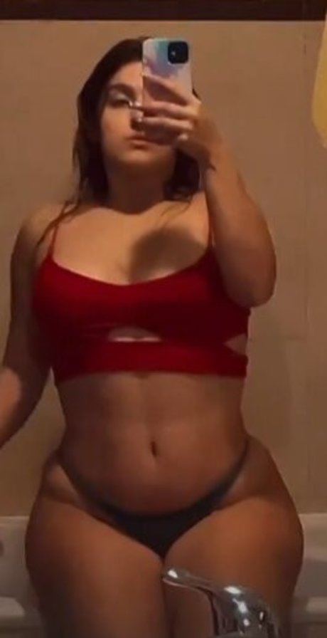 Photo nue de fuite OnlyFans de Oknessy
