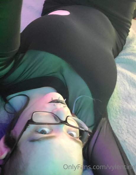 Photo nue de fuite OnlyFans de Vylentine