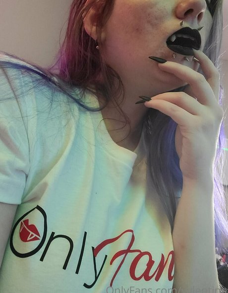 Photo nue de fuite OnlyFans de Vylentine