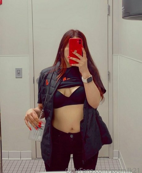 Photo nue de fuite OnlyFans de Gotmilk21