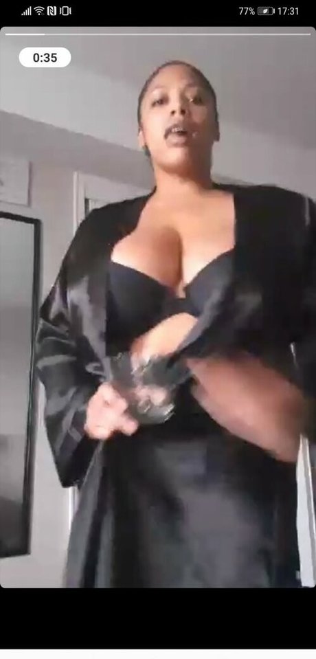 Photo nue de fuite OnlyFans de Clara Marie
