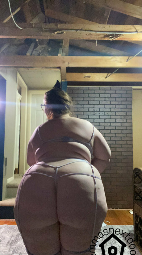 Photo nue de fuite OnlyFans de Emmasnextdoor