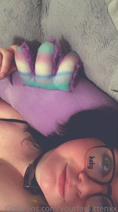 Photo nue de fuite OnlyFans de Yourfavkittenxx