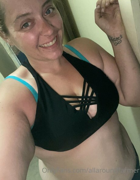 Photo nue de fuite OnlyFans de Allaroundfarmer