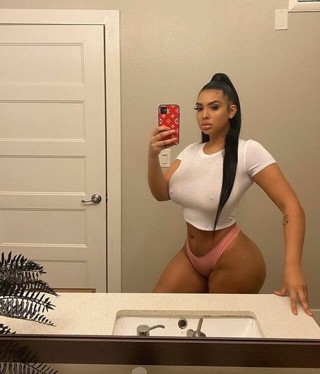 Photo nue de fuite OnlyFans de Annamariesarai