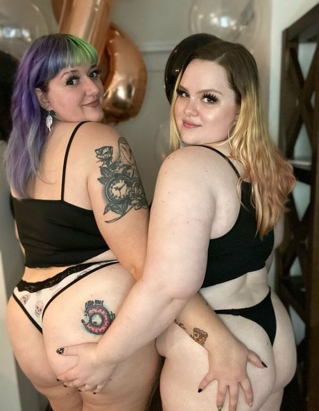 Laylaluckie24