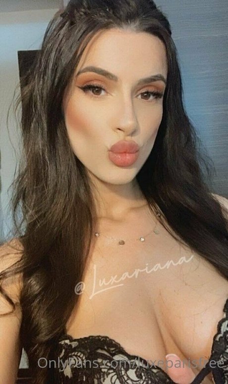 Photo nue de fuite OnlyFans de Luxeparisfree