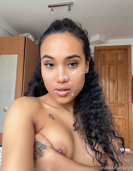 Anastasiabrokelyn