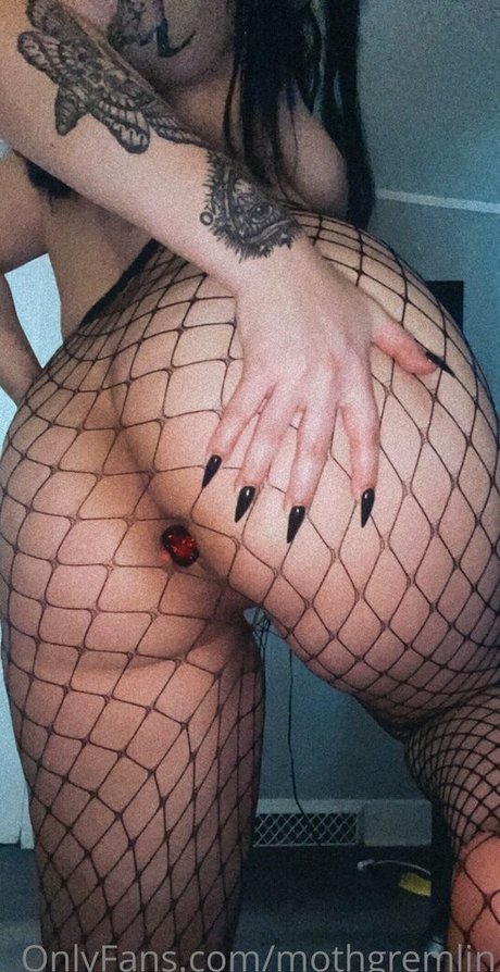 Photo nue de fuite OnlyFans de Mothgremlin