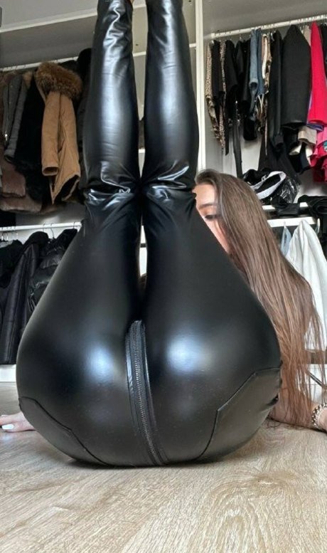 Photo nue de fuite OnlyFans de Anitaflexi
