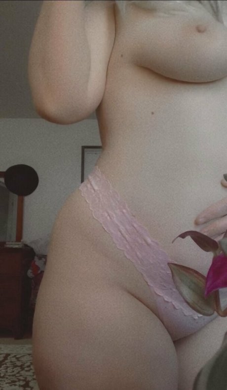 Photo nue de fuite OnlyFans de Nudesplug
