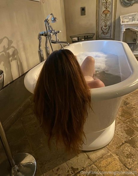 Photo nue de fuite OnlyFans de Englishrosie21