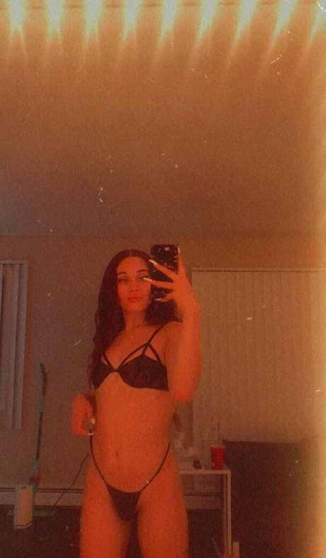 Photo nue de fuite OnlyFans de Nevenevnev