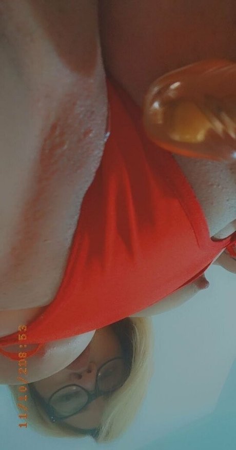Photo nue de fuite OnlyFans de Kmenotti