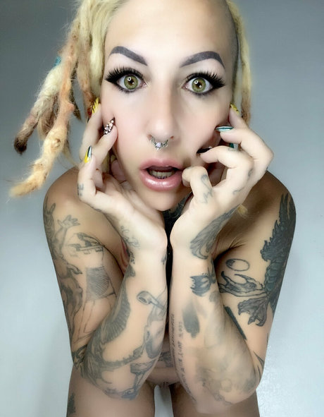 Photo nue de fuite OnlyFans de Nakedxzanthia