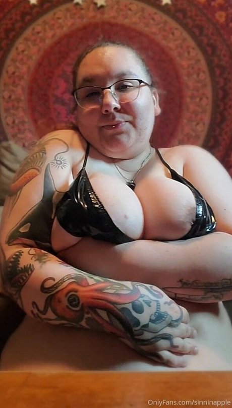 Photo nue de fuite OnlyFans de Sinnfulapple420