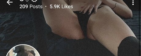 Photo nue de fuite OnlyFans de Spookyinternetgf